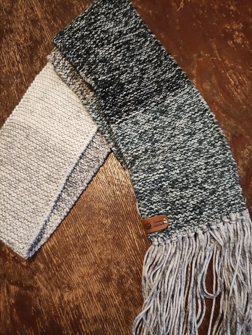 Dual-Tone Knit Scarf in Light Gray and Charcoal